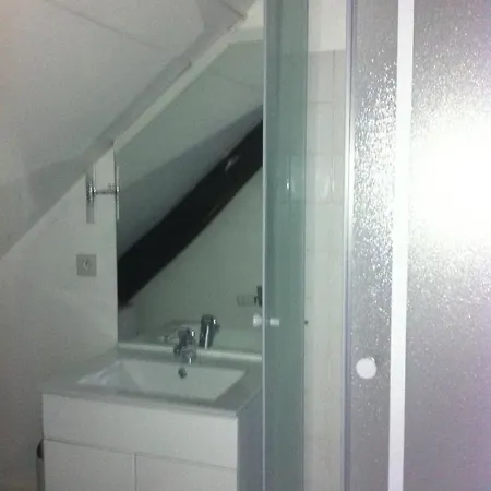 Studio Gare Sud 2eme Gauche *